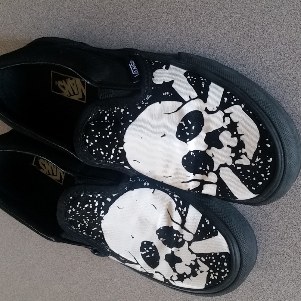 Vans classic slip on shoes sneakers skull